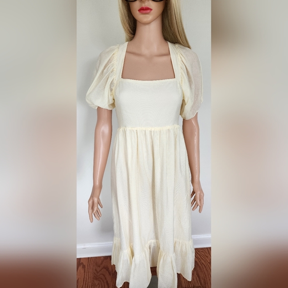 WAYF DRESS Puff sleeves yellow cream striped open back frills midi small NWT - Picture 12 of 16